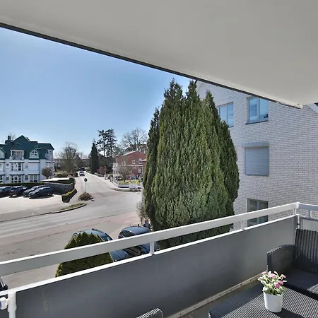 Haus Oceanfront, 11
