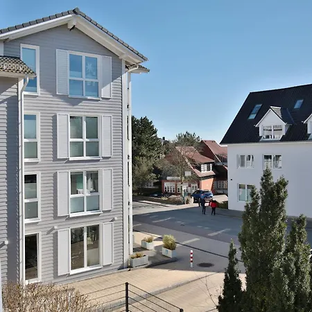 Haus Oceanfront, 11