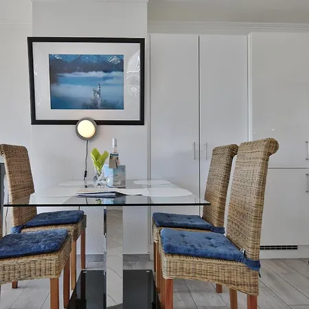 Haus Oceanfront, 11 *