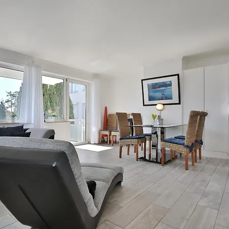 Haus Oceanfront, 11